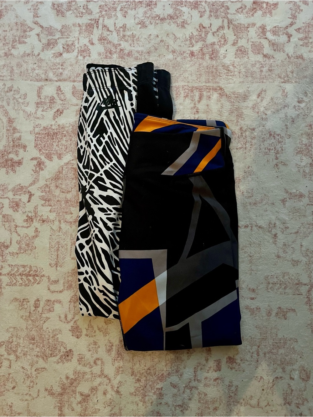 Nike Women's Black, White & Blue Printed Leggings Duo
